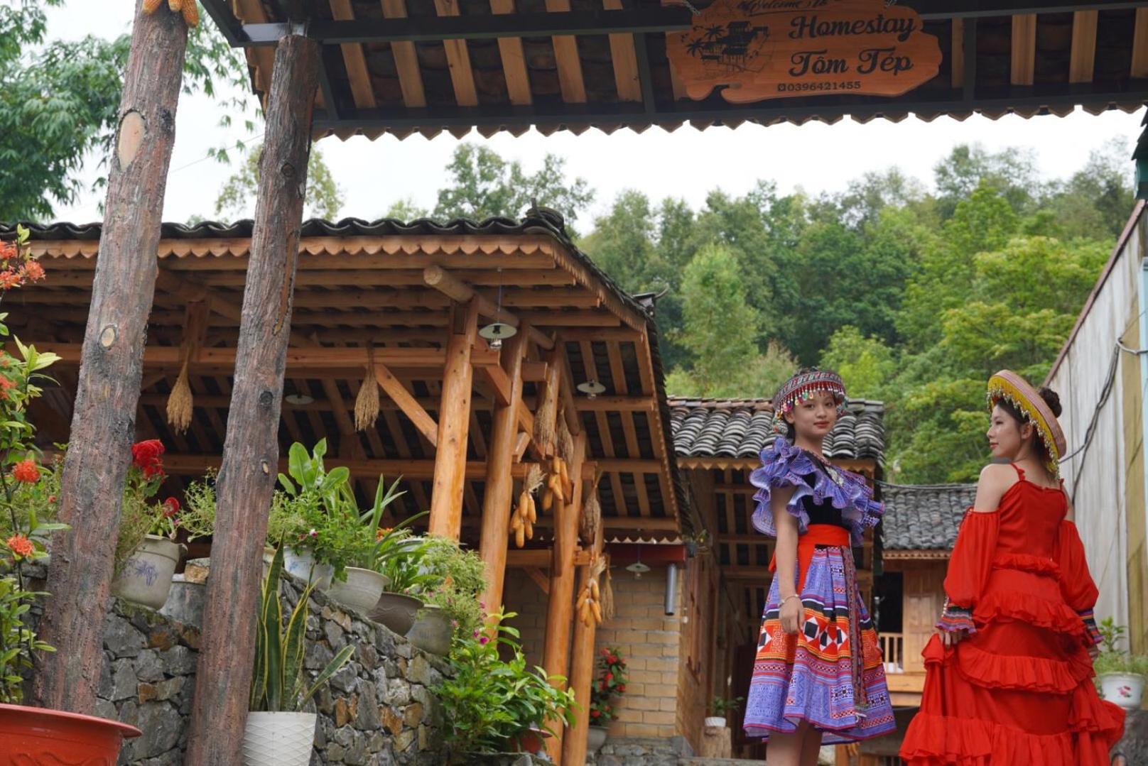 Tom Tep Homestay Ha Giang Esterno foto