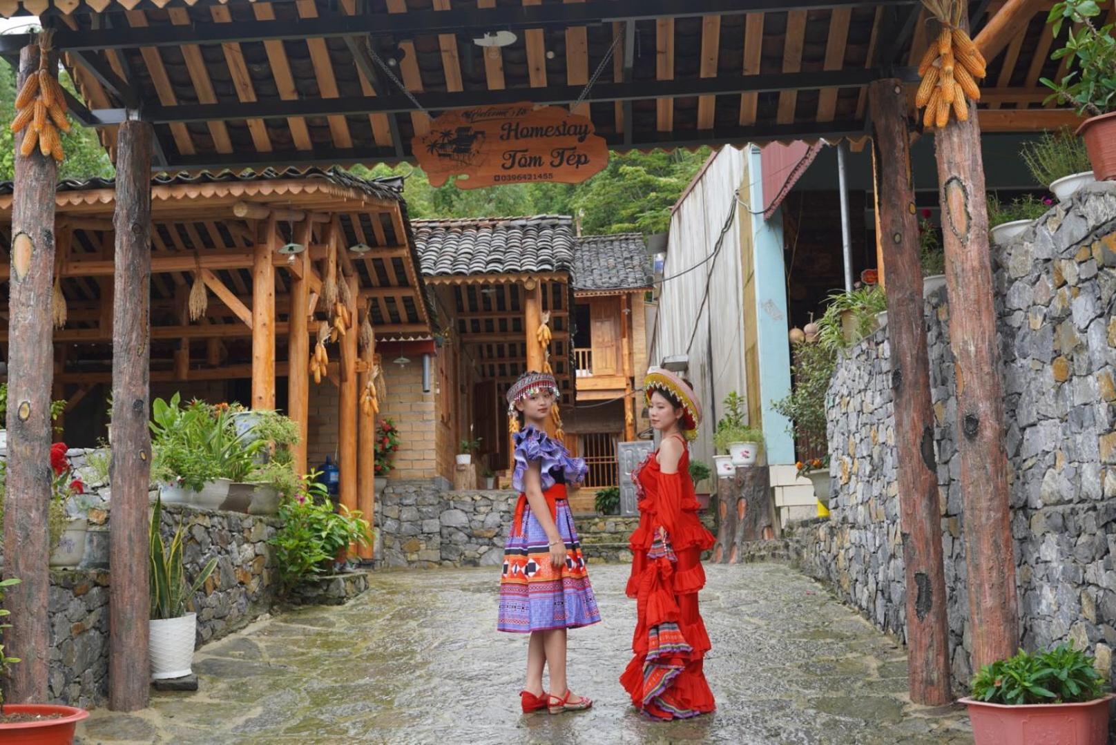 Tom Tep Homestay Ha Giang Esterno foto