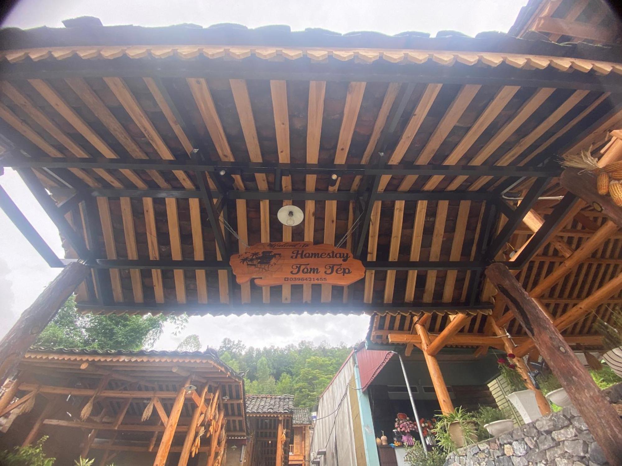 Tom Tep Homestay Ha Giang Esterno foto